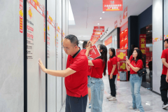 查看经销商李照海以月入500万的实和